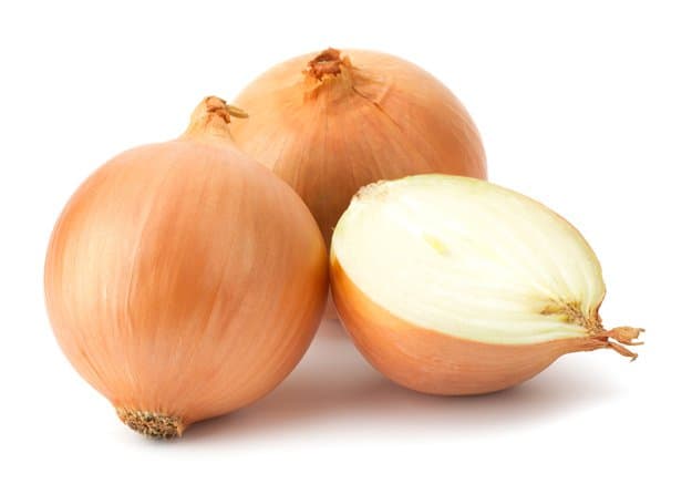 Homesteading-Guide-to-Allium-Yellow-Onion