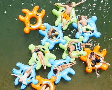 fluzzle tube pool float
