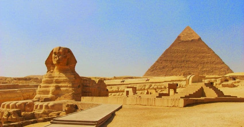 egypt pyramid secret chamber