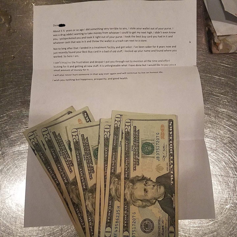 Woman Gets Surprise Note From Drug Addict Who Robbed Her 5-Years Ago